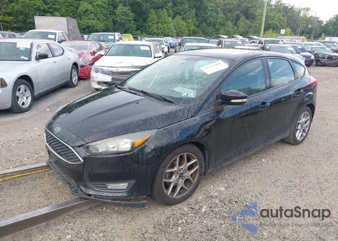 2015 Ford Focus Se z USA, uszkodzony, nr VIN 1FADP3K21FL213775